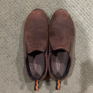 Brown mens jungle moc nubuck shoes